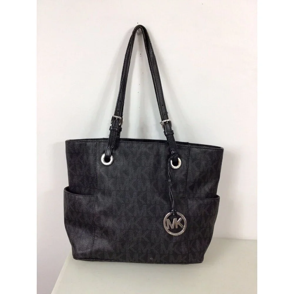 Michael Kors some minor
